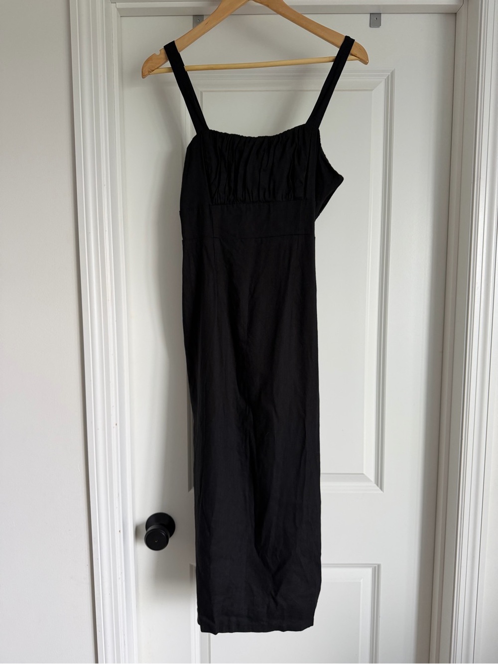Kut from the Kloth Black Sleeveless with Straps